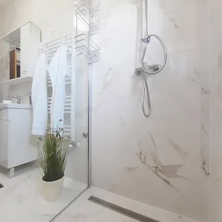 Apartament Gulici *